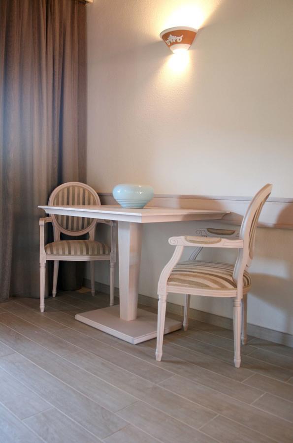 Hotel Marana Golfo Aranci Ngoại thất bức ảnh