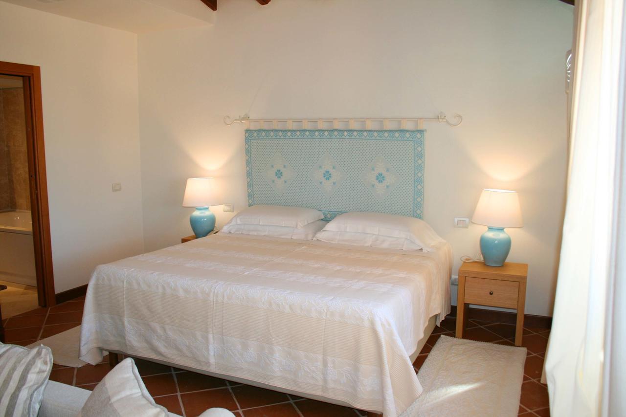 Hotel Marana Golfo Aranci Ngoại thất bức ảnh