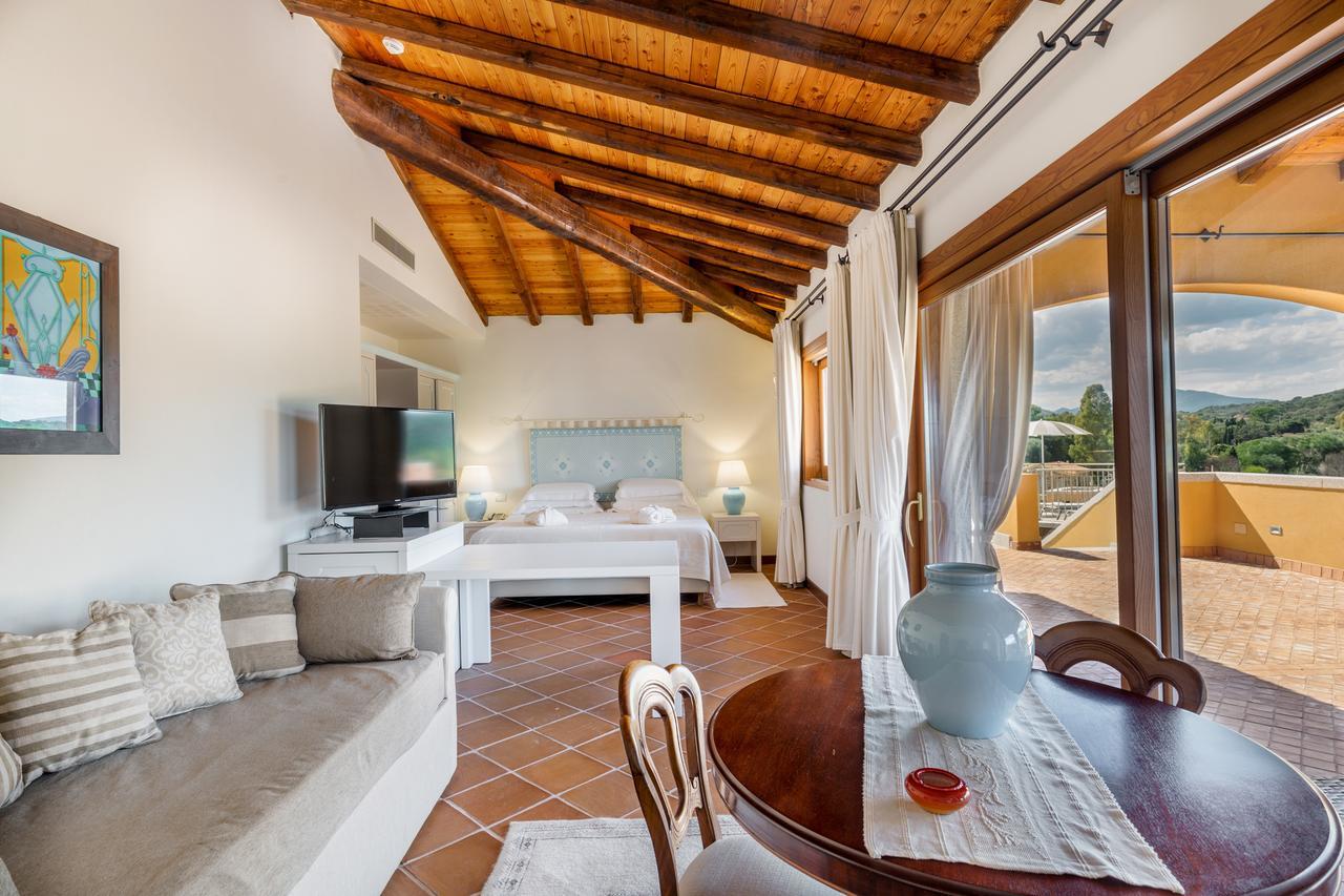 Hotel Marana Golfo Aranci Ngoại thất bức ảnh
