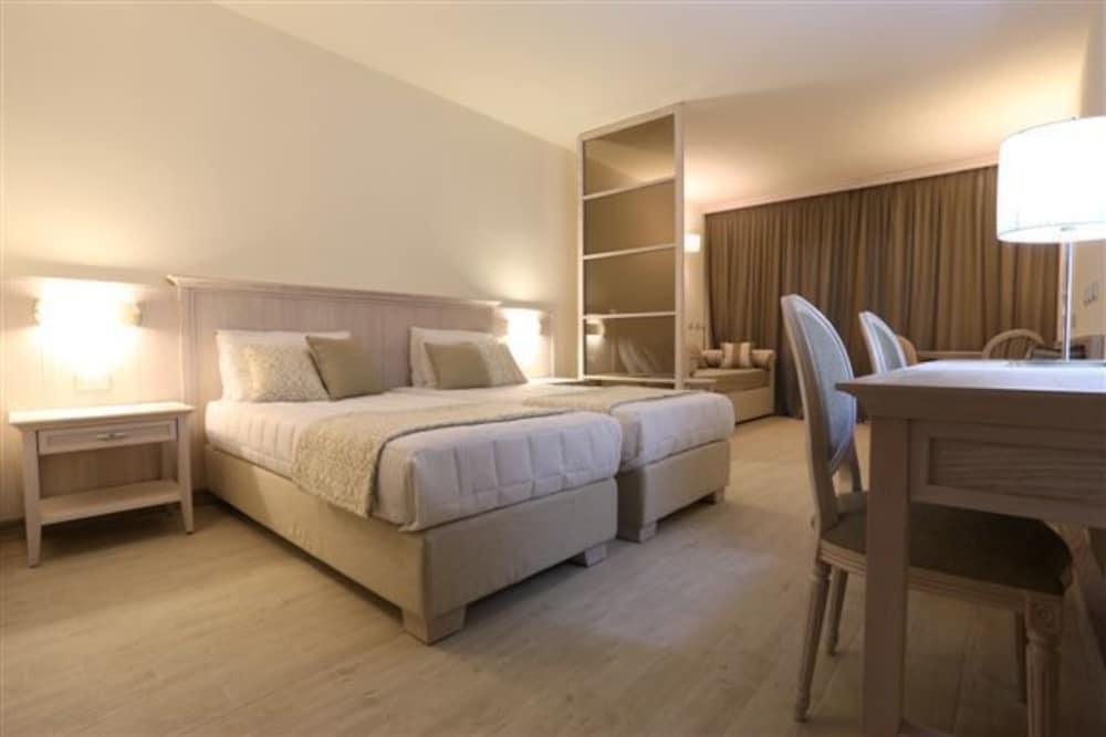 Hotel Marana Golfo Aranci Ngoại thất bức ảnh